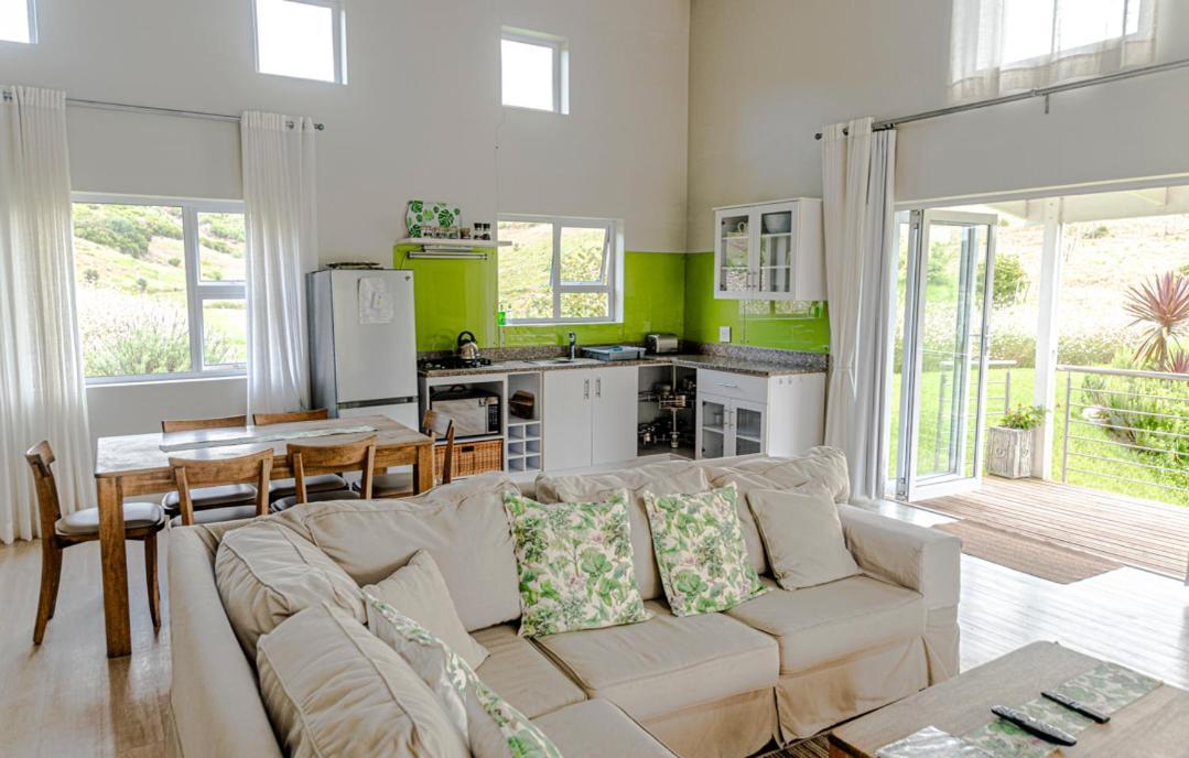 The Suites At Waterryk Eco Guest Farm 斯特尔拜 外观 照片